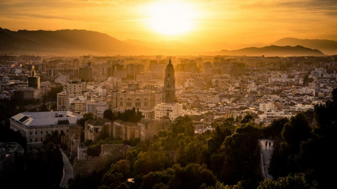 **** Genuar Apartments Malaga Center Luaran gambar